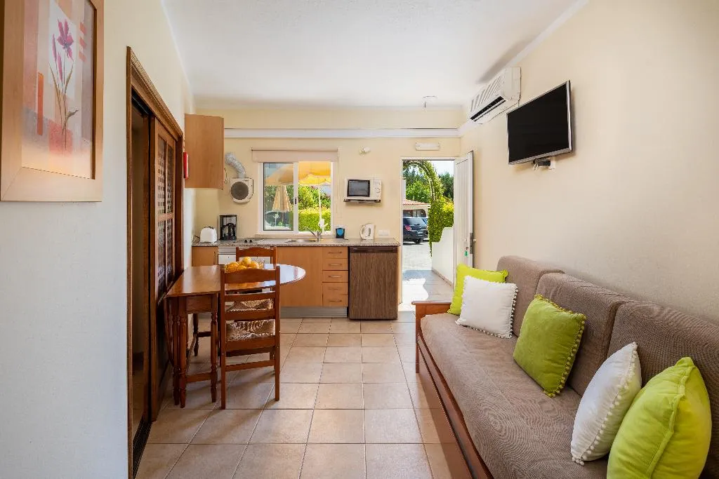 APARTMENT ONE BEDROOM Room, Flor da Laranja, Algarve