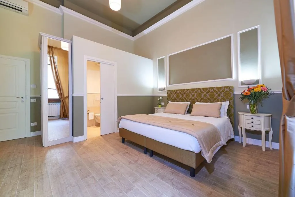 Room, B&B Le Stanze Del Duomo, Florence