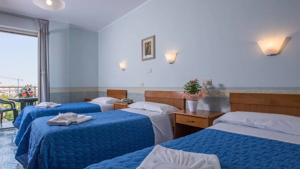 TRIPLE STANDARD Room, Hotel Casa Tra Noi, Rome