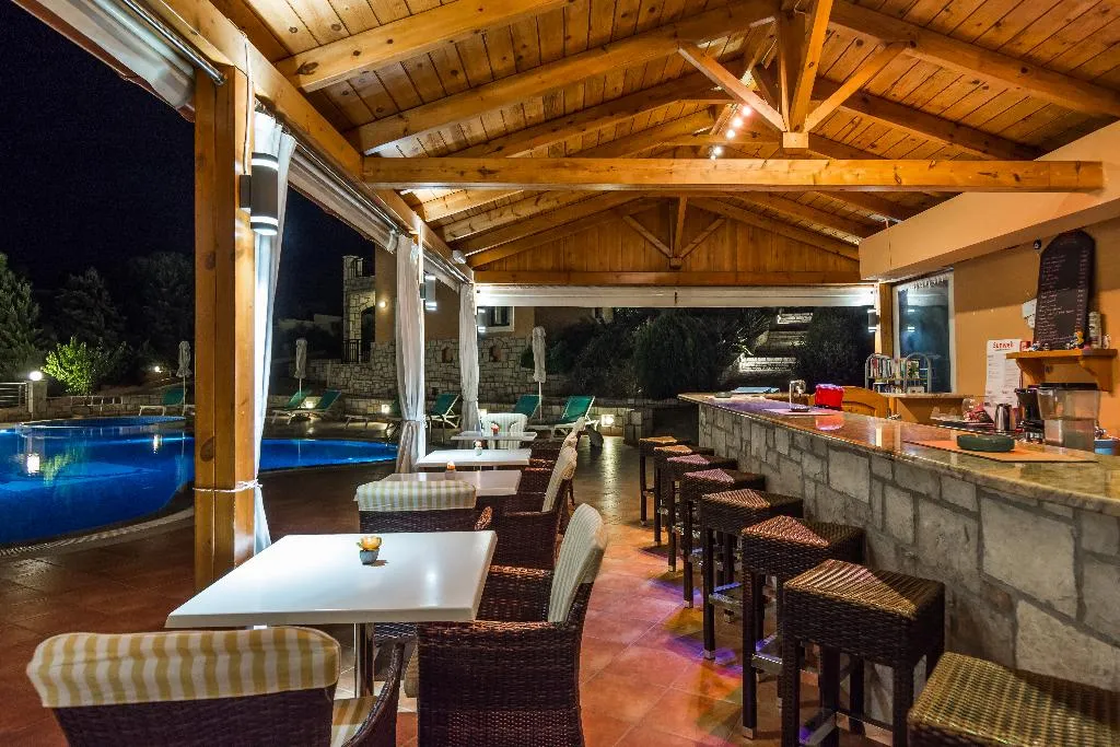 Bar, Pilot's Villas Luxury Suites, Crete
