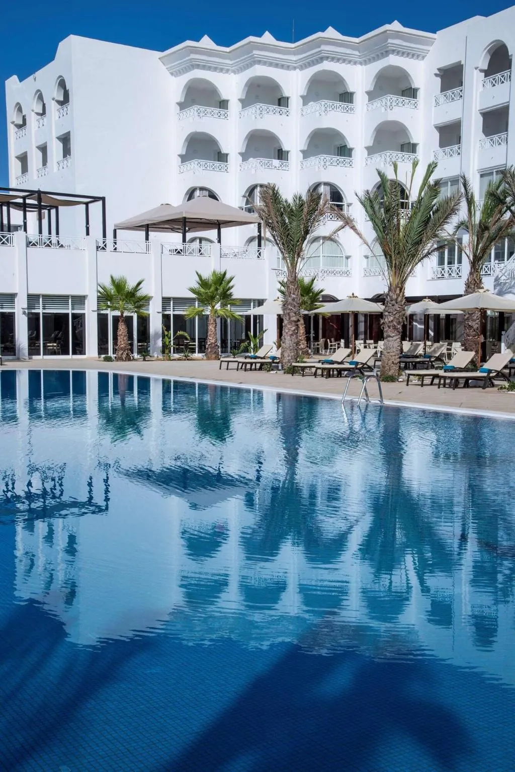 Pool, Radisson Blu Resort & Thalasso Hammamet, Tunisia