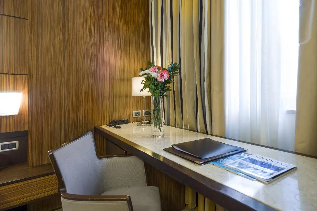 DOUBLE DELUXE Room, Carrobbio, Milan