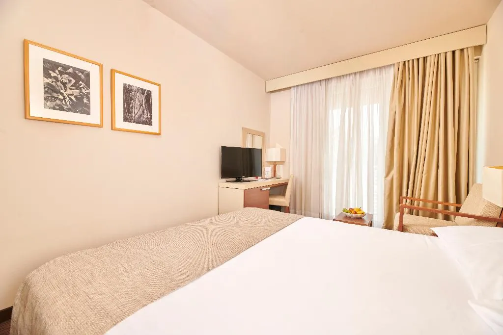 SINGLE WITH BALCONY Room, Hotel Albatros Plava Laguna, Istria
