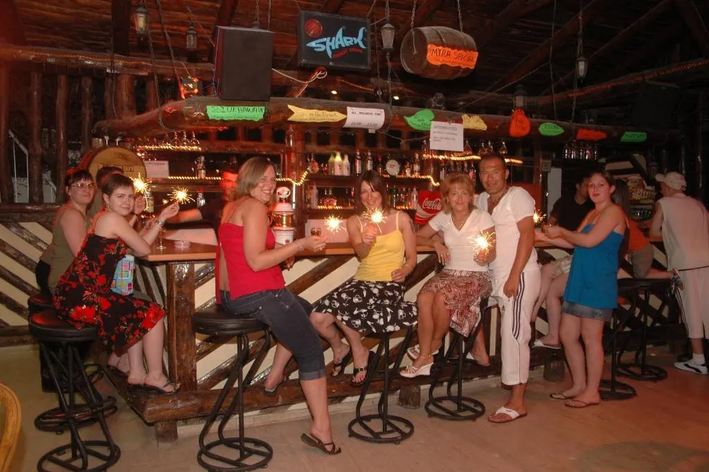 Bar, Myra, Dalaman