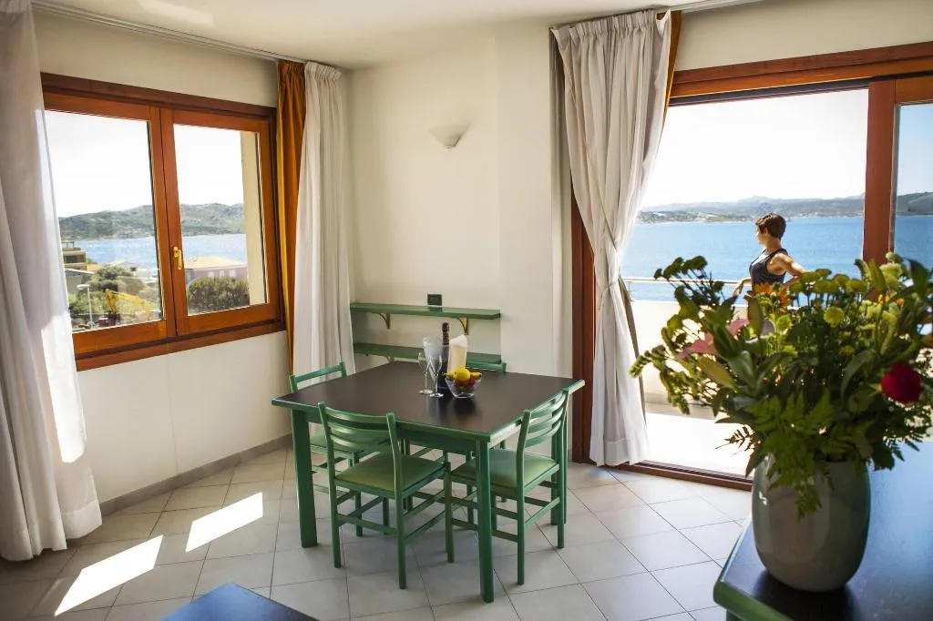 Room, Miralonga, Olbia