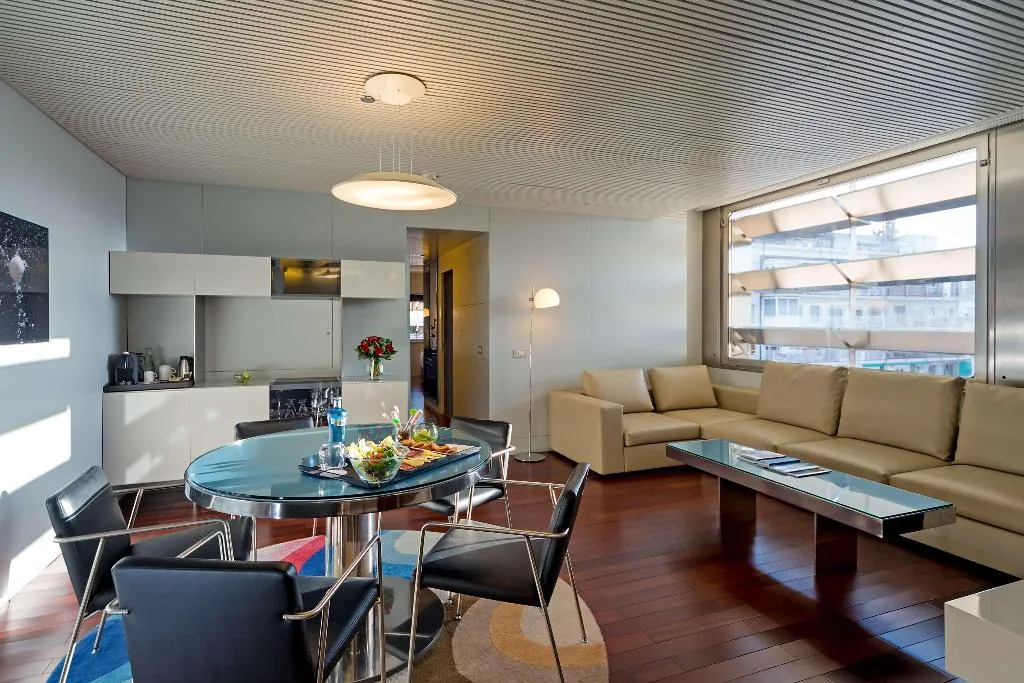 Room, NH Collection Barcelona Constanza, Barcelona