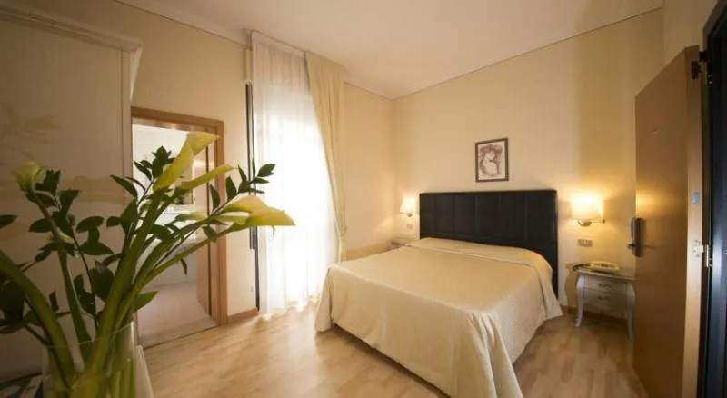 Double or Twin STANDARD Room, Hotel Terme Milano, Venice