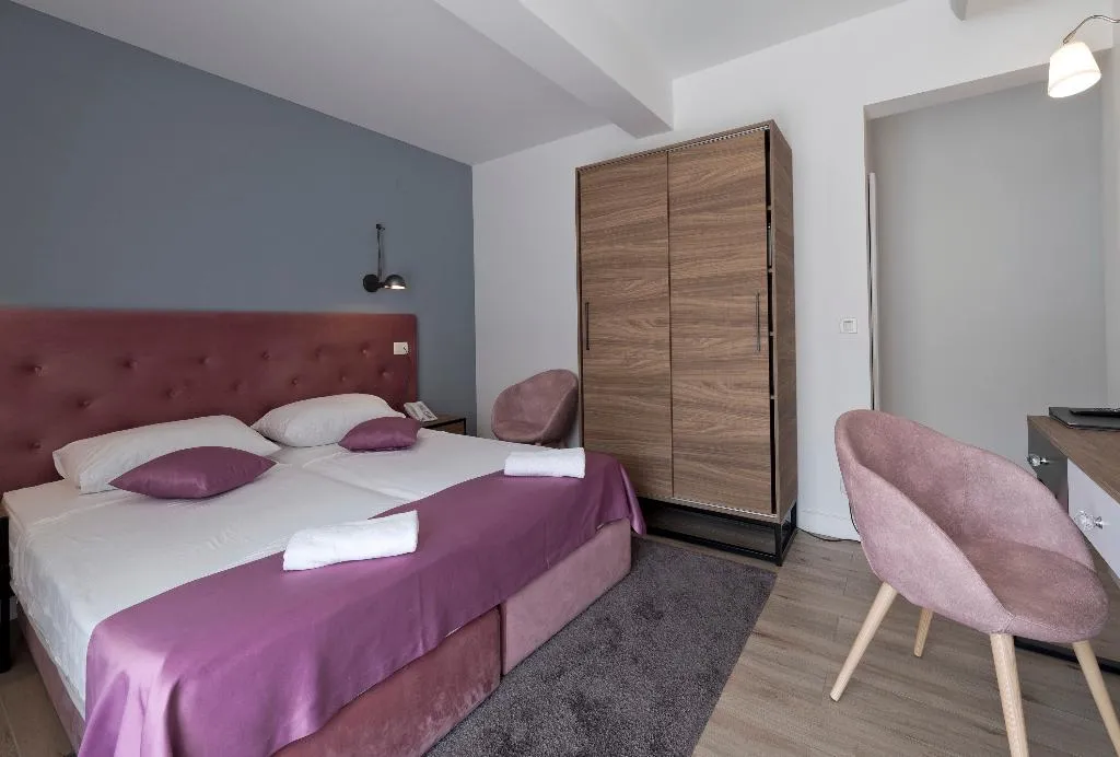 Double or Twin STANDARD Room, Perla, Dubrovnik