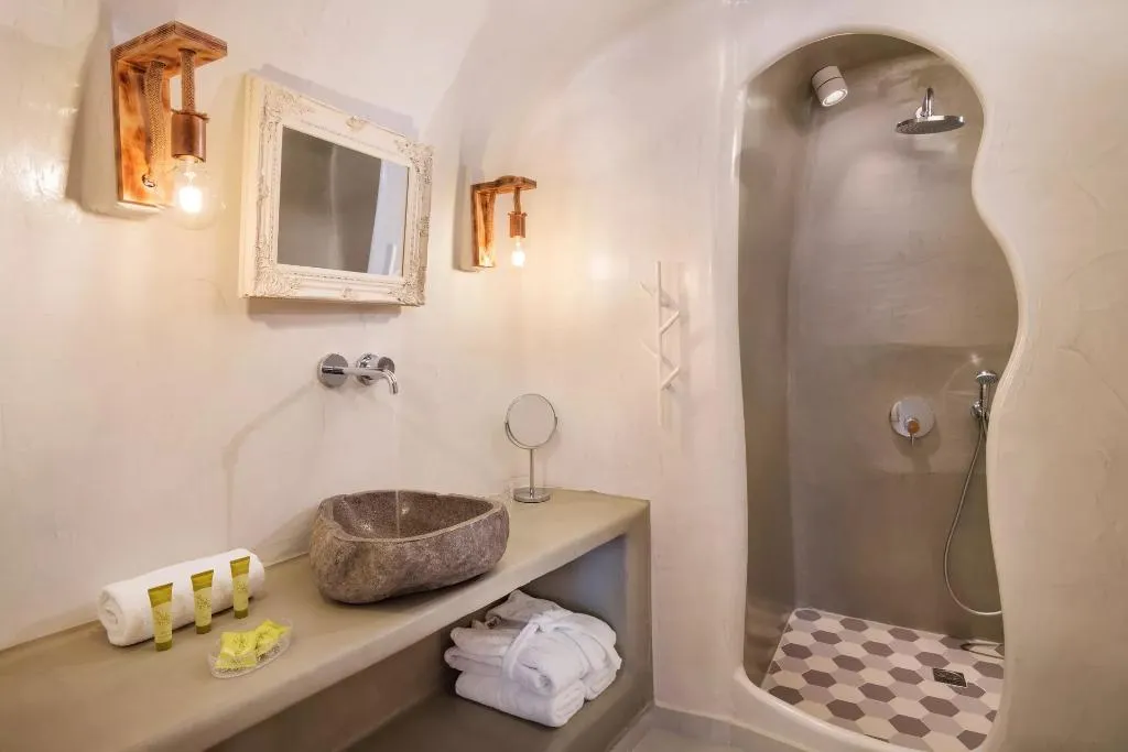Double or Twin POOL VIEW Room, Kasimatis by La Perla, Santorini