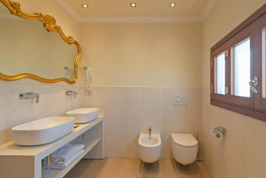 TWIN SUPERIOR Room, Porta Faenza, Florence