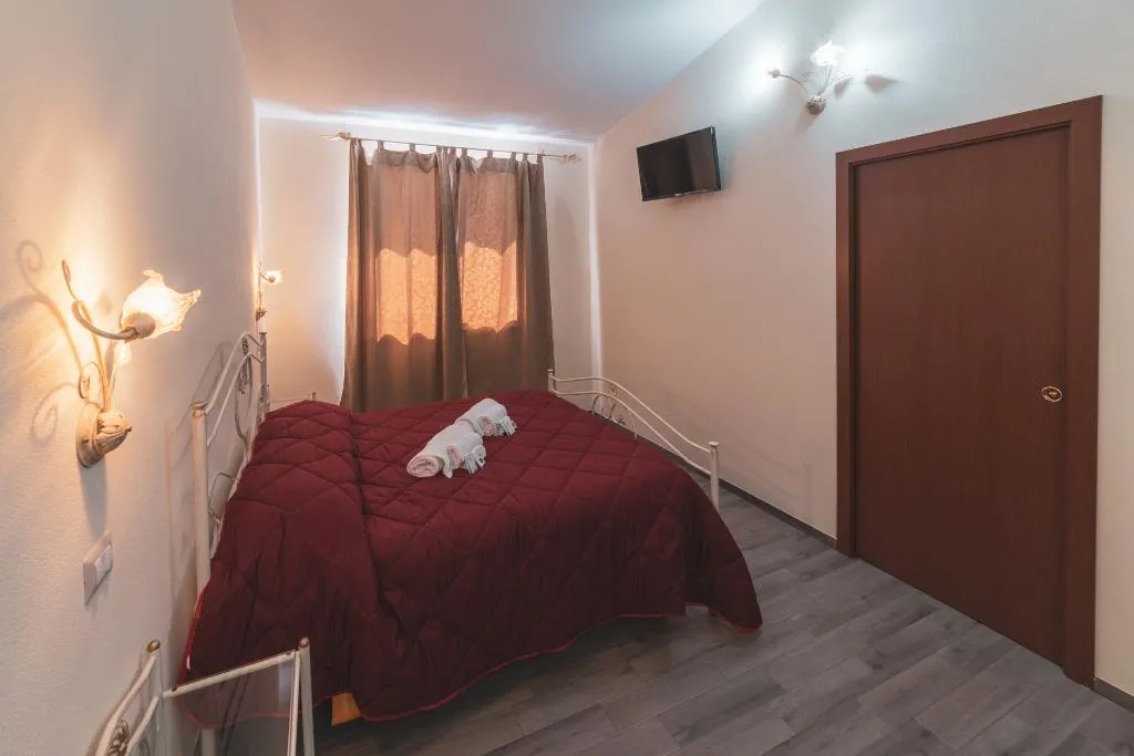 DOUBLE ONE BEDROOM ONE BATHROOM Room, Villa Alberta, Cagliari