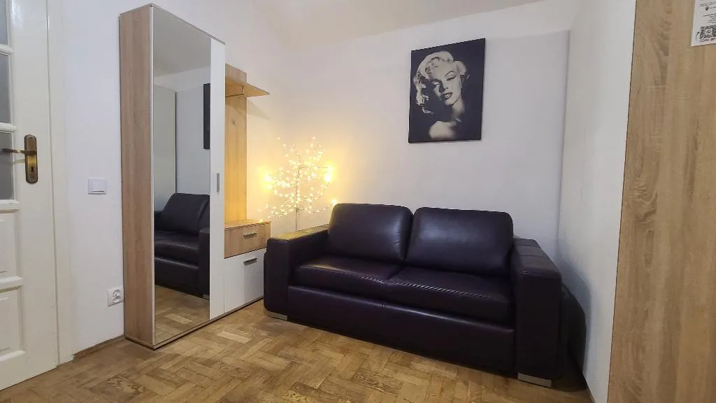 TRIPLE COMFORT Room, Lorf Hostel and Apartments, Krakow
