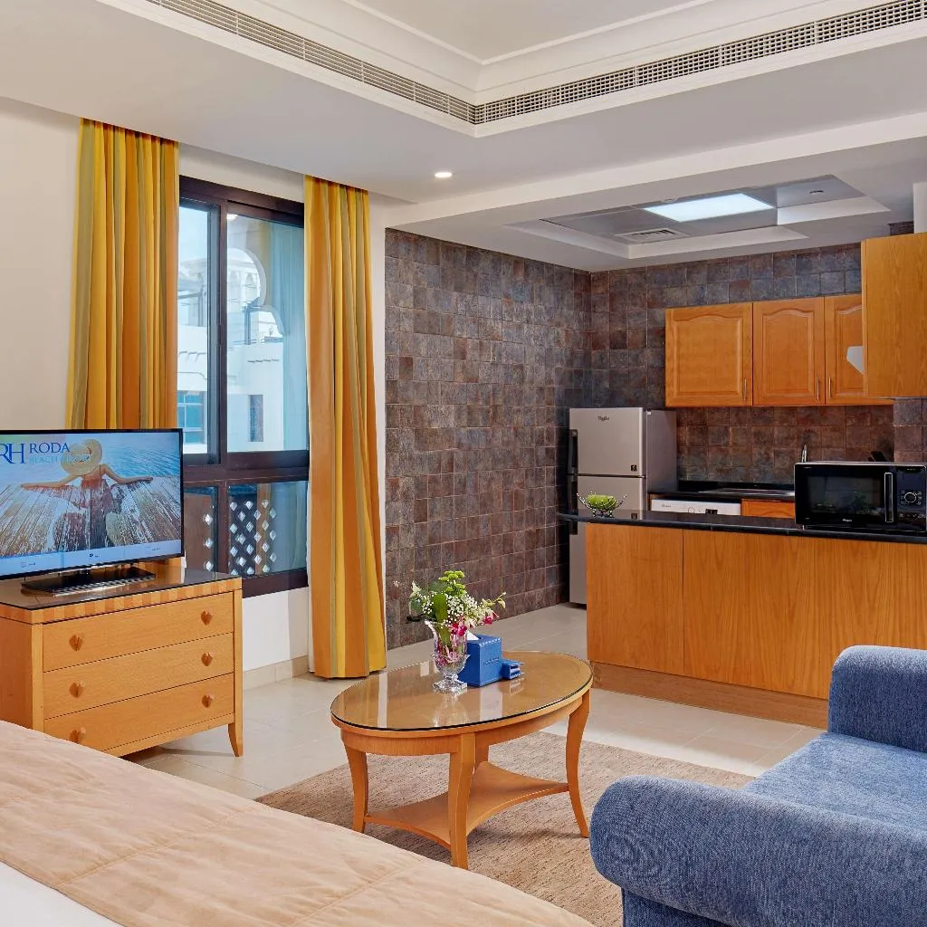 Room, Roda Beach Resort, Dubai