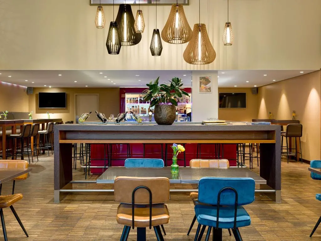 Bar, Movenpick Hotel Amsterdam City Centre, Amsterdam