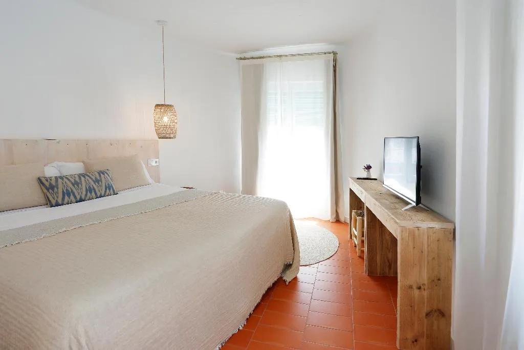 TRIPLE CAPACITY 3 Room, Hostal Ses Negres, Costa Brava