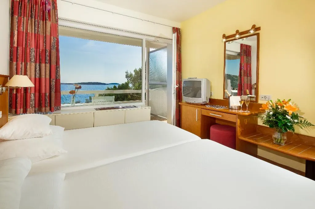 FAMILY ROOM STANDARD Room, Hotel Zora, Split