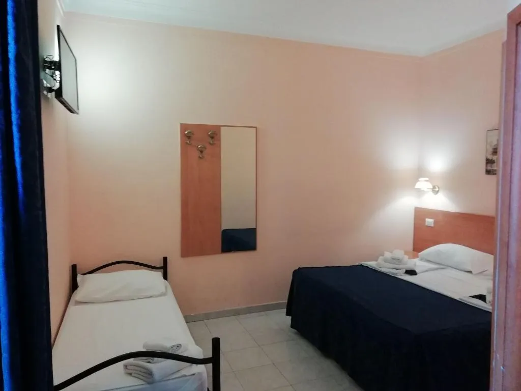 Room, Palma Residence, Naples
