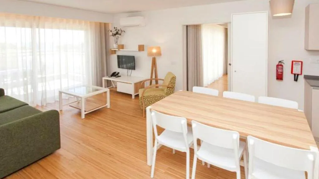 APARTMENT PRESTIGE Room, Alfagar Aparthotel, Algarve