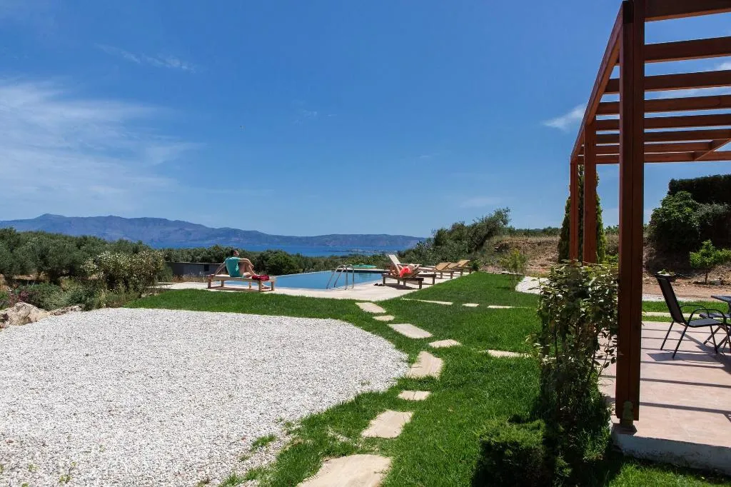 Sports and Entertainment, Agarathos, Crete