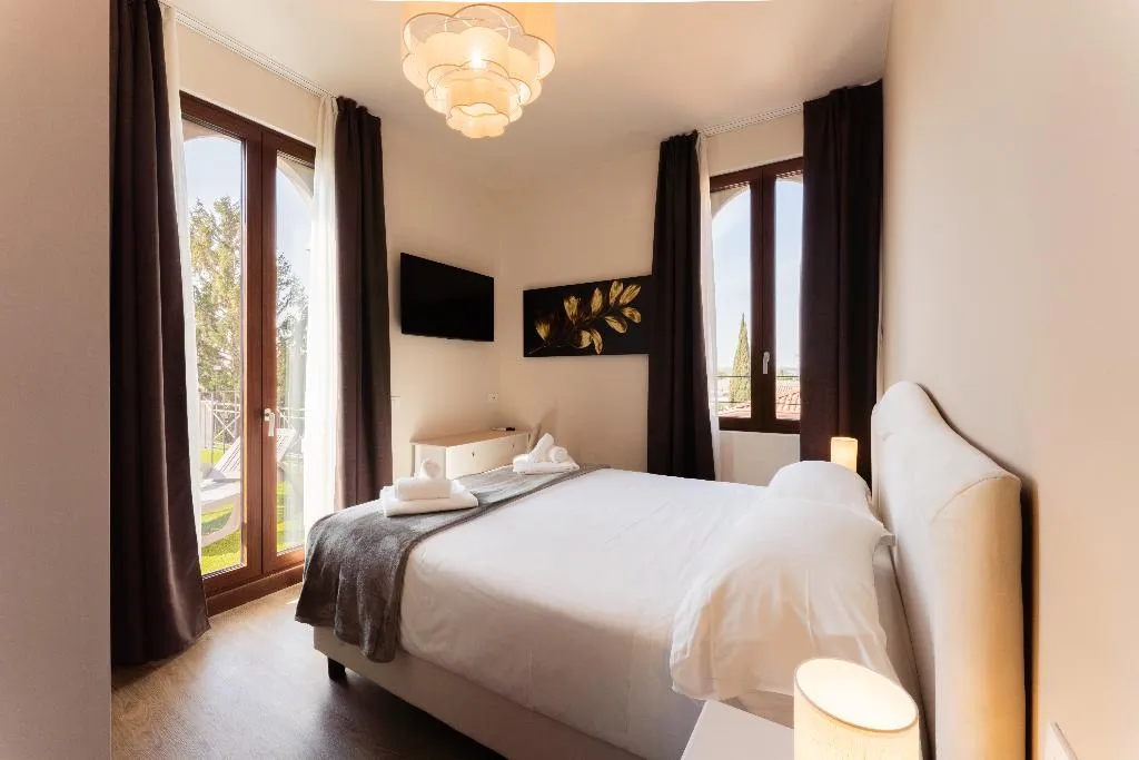 DOUBLE SUPERIOR Room, Hotel Gardenia Sirmione, Milan