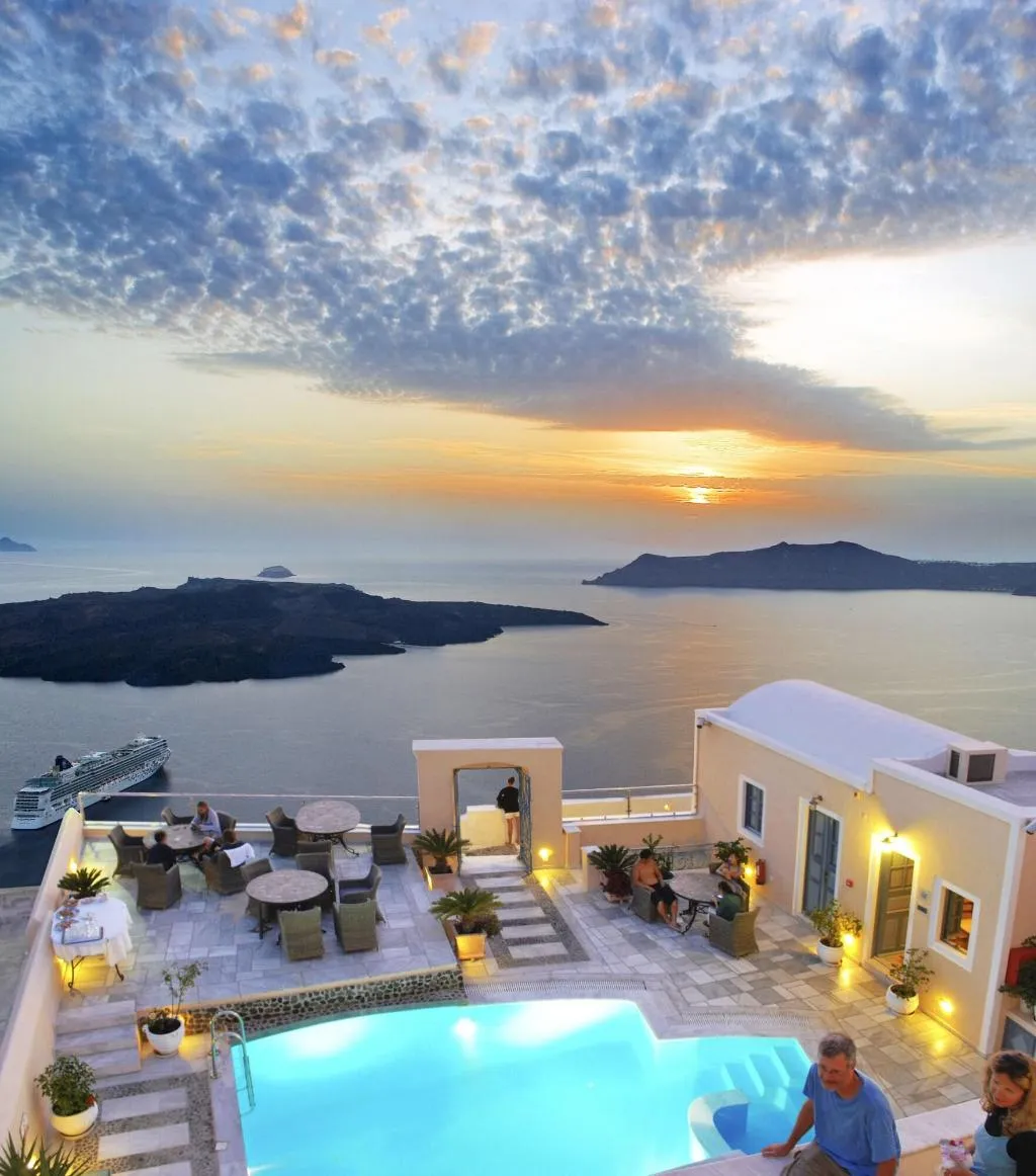 Sports and Entertainment, Anteliz Hotel And Suites, Santorini