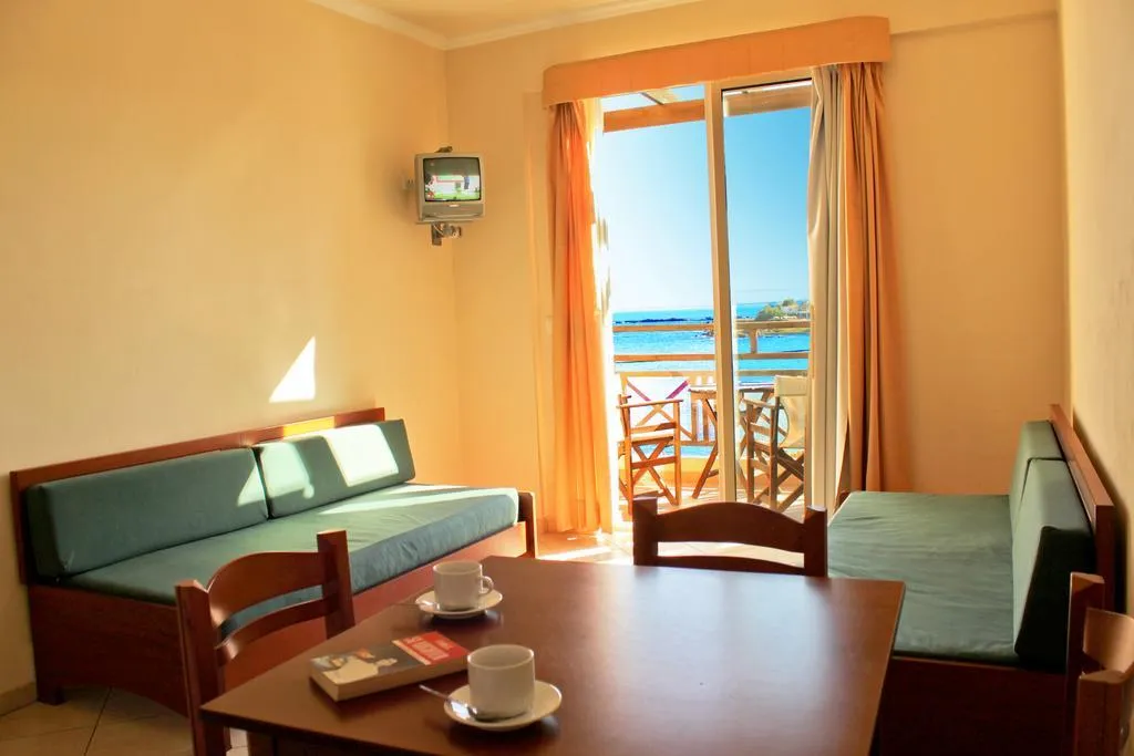 APARTMENT CAPACITY 4 Room, Porto Kalamaki, Crete