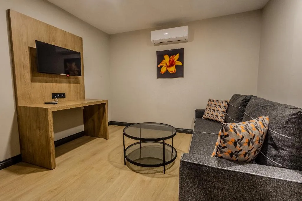FAMILY ROOM TWO BEDS Room, Leliko Suites, Antalya
