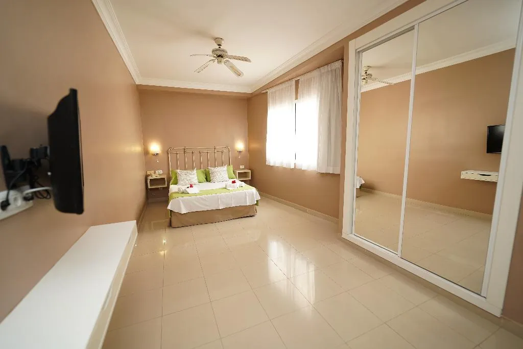 STUDIO CAPACITY 2 Room, RF Astoria, Tenerife