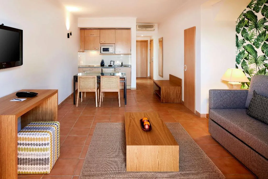 APARTMENT STANDARD Room, NH Marina Portimão Resort, Algarve