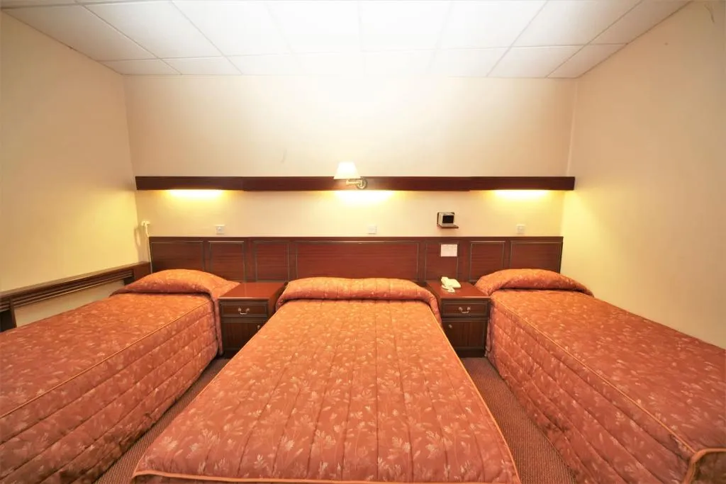 FAMILY ROOM STANDARD Room, Bristol, Gibraltar