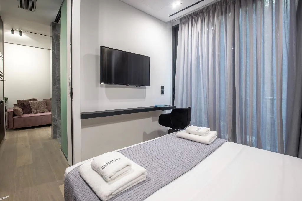JUNIOR SUITE STANDARD Room, The Duke Boutique Suites, Athens