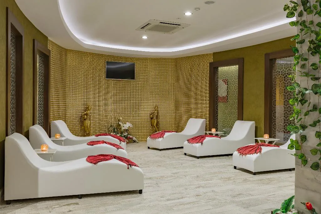 Sports and Entertainment, Royal Taj Mahal, Antalya