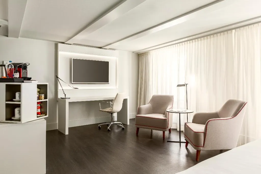 DOUBLE SUPERIOR Room, NH Collection Amsterdam Barbizon Palace, Amsterdam