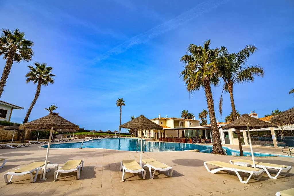 Pool, Clube Porto Mós, Algarve