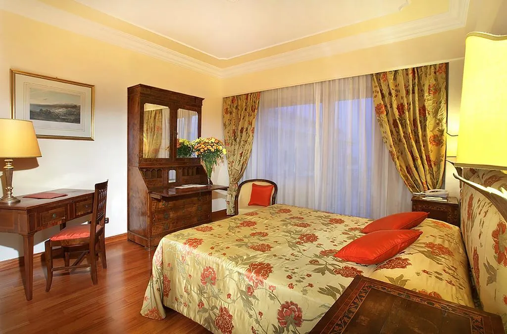 TRIPLE STANDARD Room, Villa Diodoro, Taormina