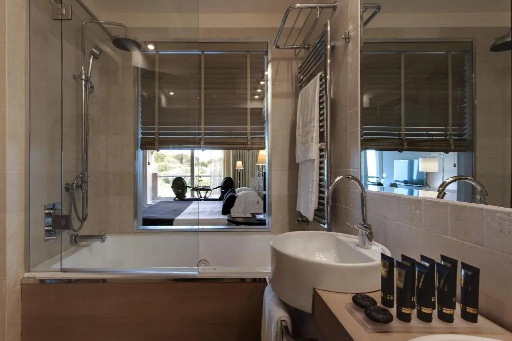 Room, L'Ea Bianca Luxury Resort, Olbia