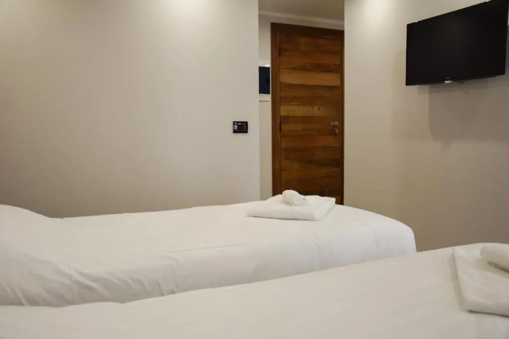 QUADRUPLE STANDARD Room, Hotel K2, Milan