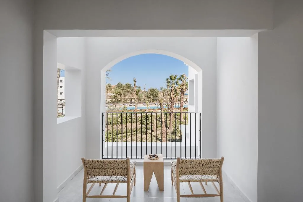 Double or Twin DELUXE POOL VIEW Room, Serry Beach Resort, Red Sea Riviera
