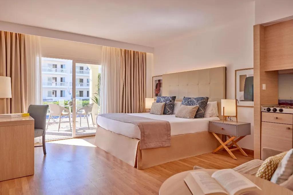 Room, Zafiro Bahia, Majorca