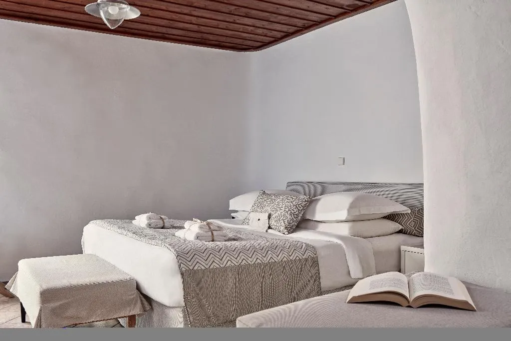 HOUSE THREE BEDROOMS Room, Mykonos Princess Hotel, Mykonos