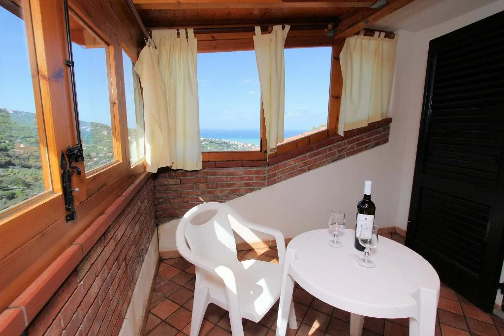 Room, Residence Galati, Catania