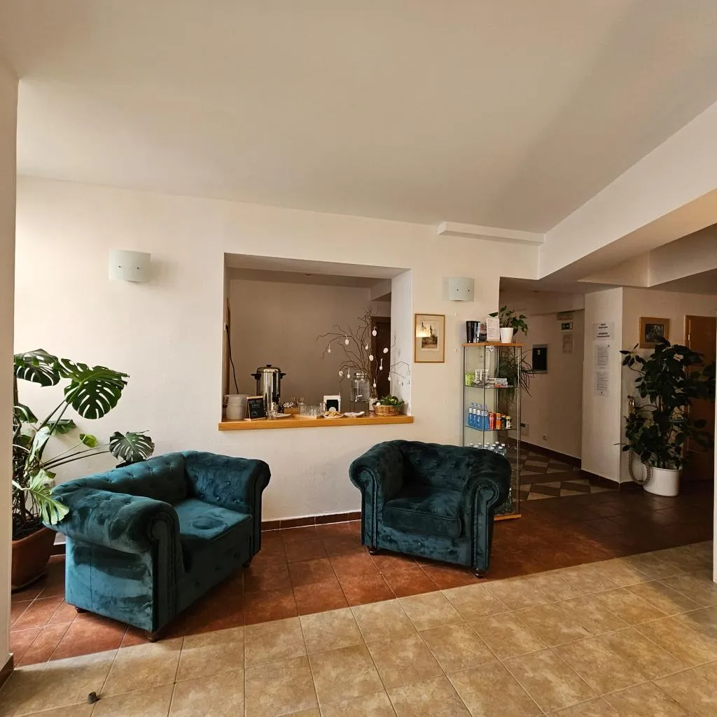 Lobby, Claris, Prague
