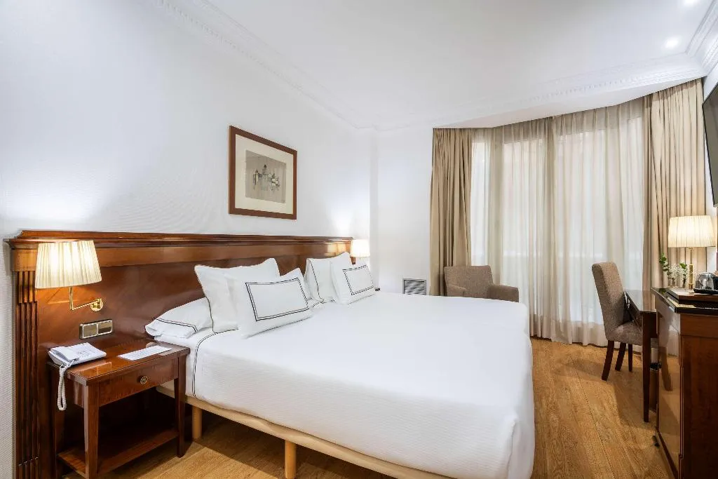 DOUBLE WITH VIEWS Room, Melia Plaza, Valencia