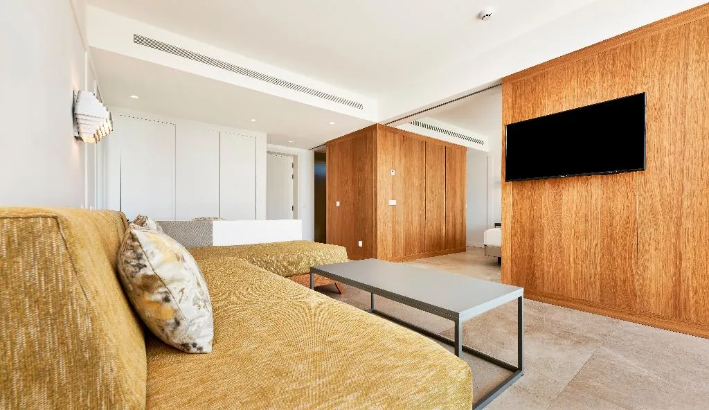 SUITE WITH PRIVATE POOL Room, Insotel Punta Prima Prestige Suites & Spa, Menorca