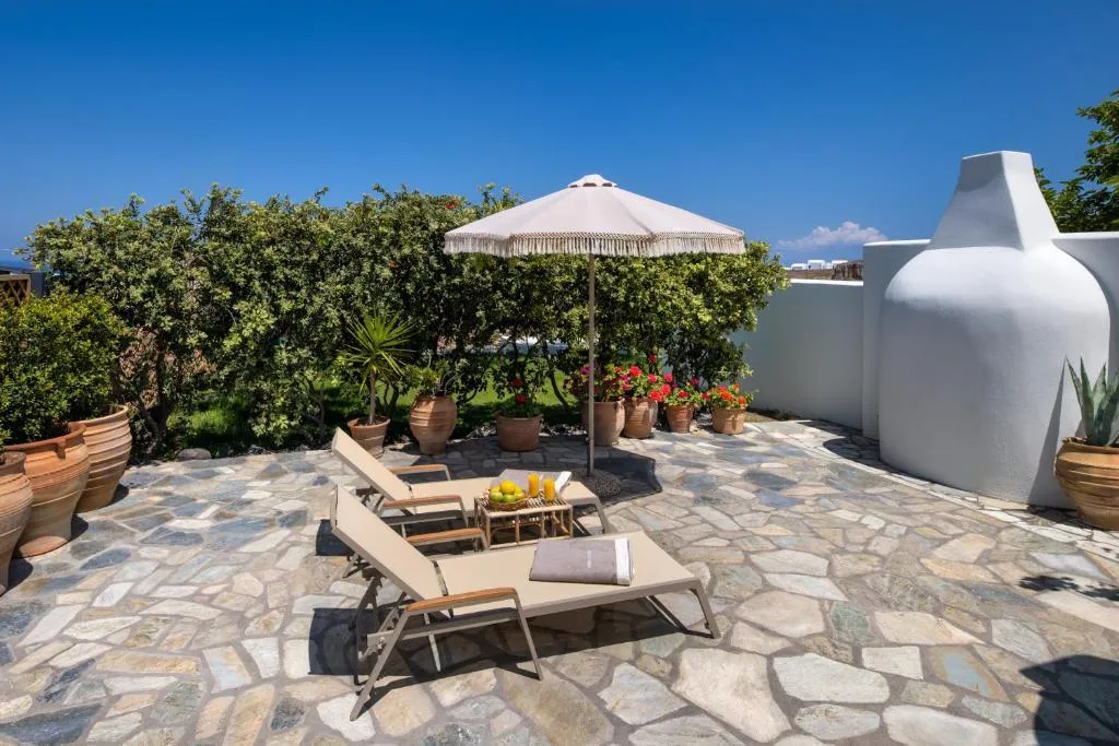 SUITE WITH JACUZZI Room, Anema Boutique Hotel &Villas Santorini, Santorini