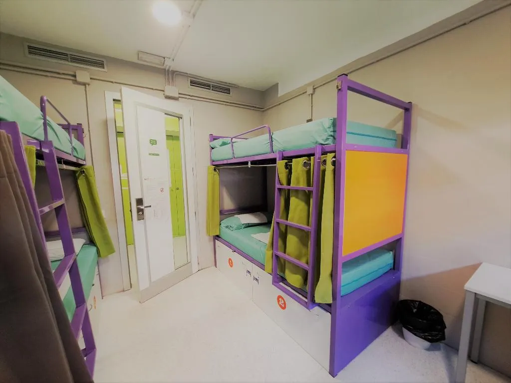 Room CAPACITY 6 ONE BEDROOM Room, Scout Madrid Hostel, Madrid