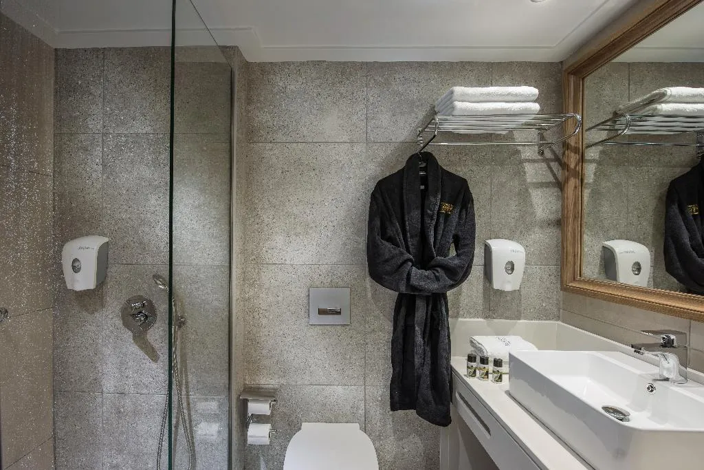SUITE ONE BEDROOM TWO BATHROOMS Room, Royal & Imperial Belvedere Resort, Crete