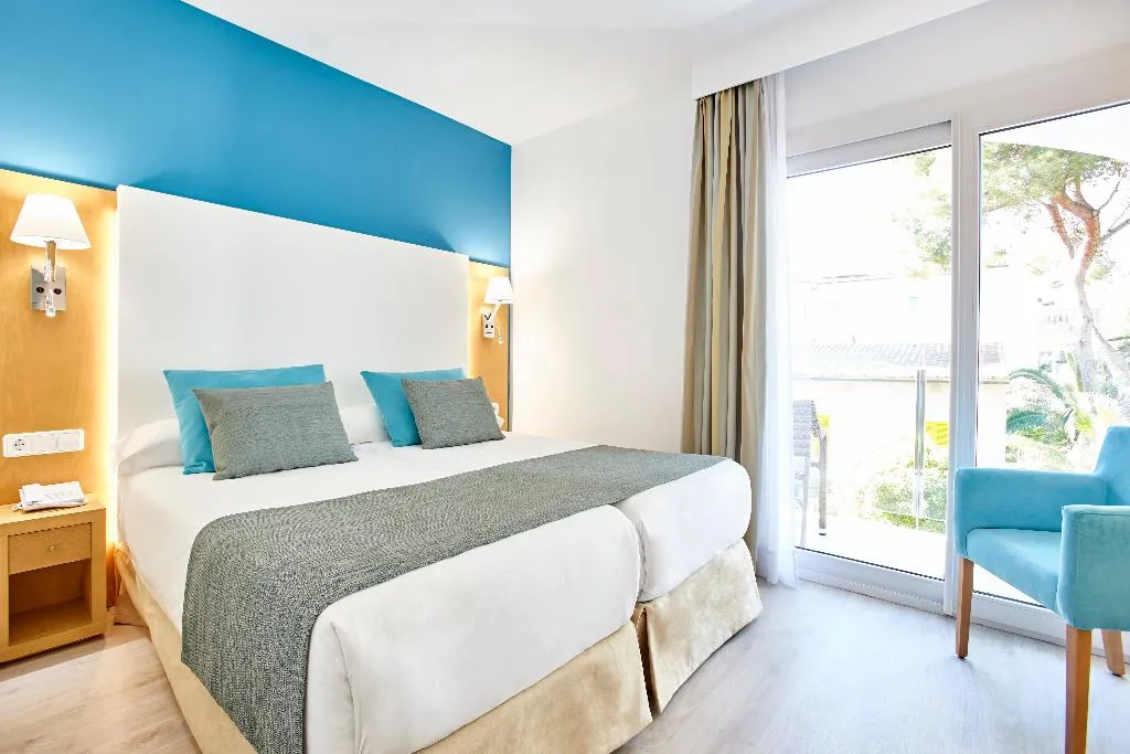 DOUBLE SINGLE USE STANDARD Room, Universal Casa Marquesa, Majorca