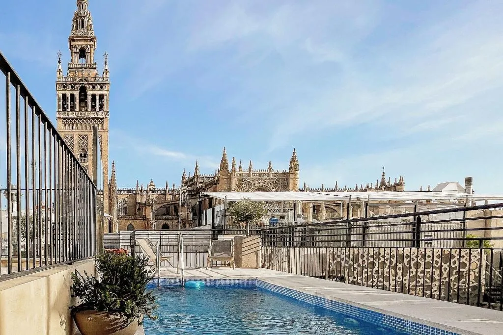 Pool, Mercer EME Catedral Hotel, Seville