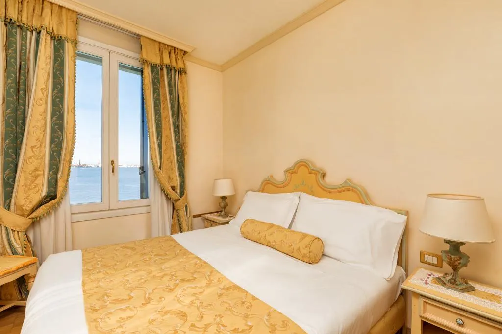 SUITE LAGOON VIEW Room, Hotel Villa Laguna, Venice